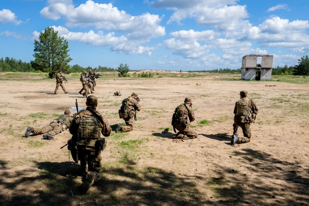 Sekolah Taruna Akademi Militer