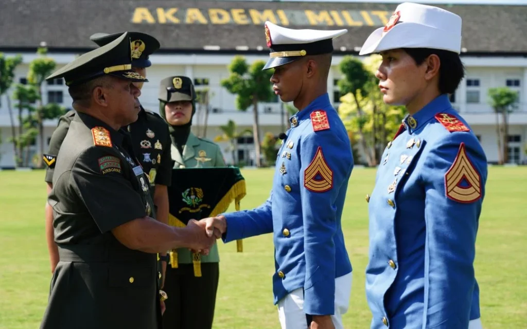 Pangkat Taruna Akademi Militer