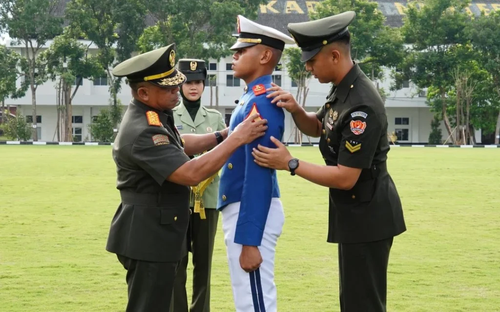 Pangkat Taruna Akademi Militer