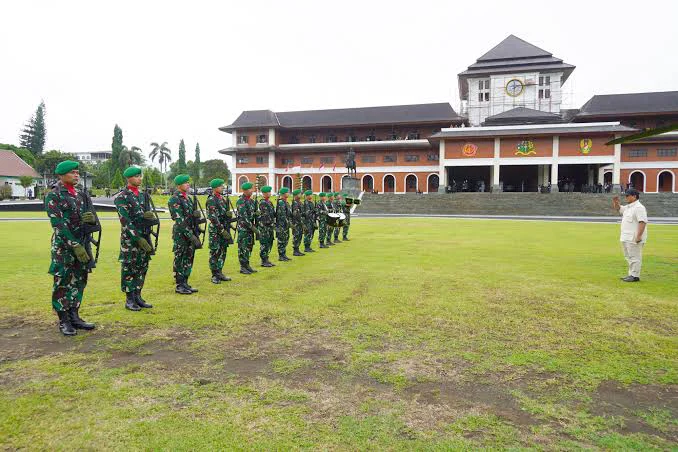 aplikasi bimbel tni polri